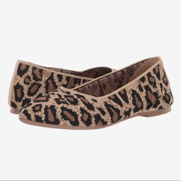 Sketchers cheetah slip on shoes - Picture 5 of 15